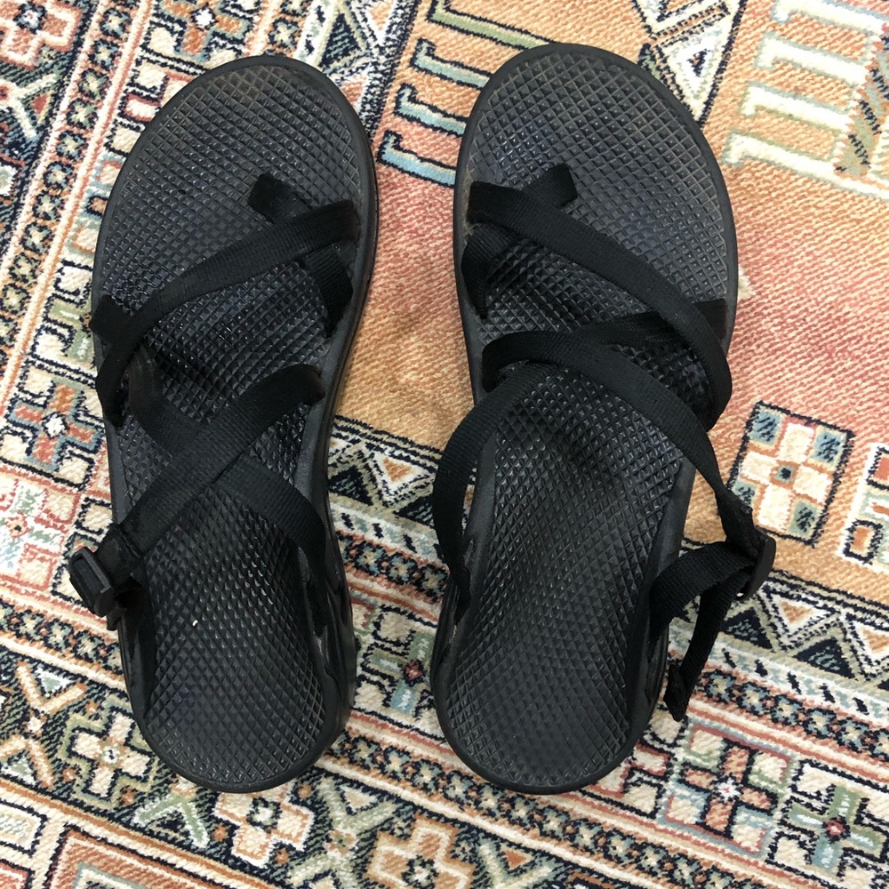 Chaco black hiking sandals